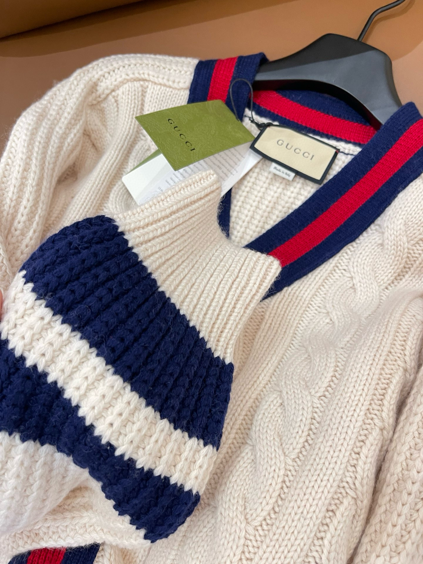 Gucci 구찌 케이블 니트 배색 가디건 32