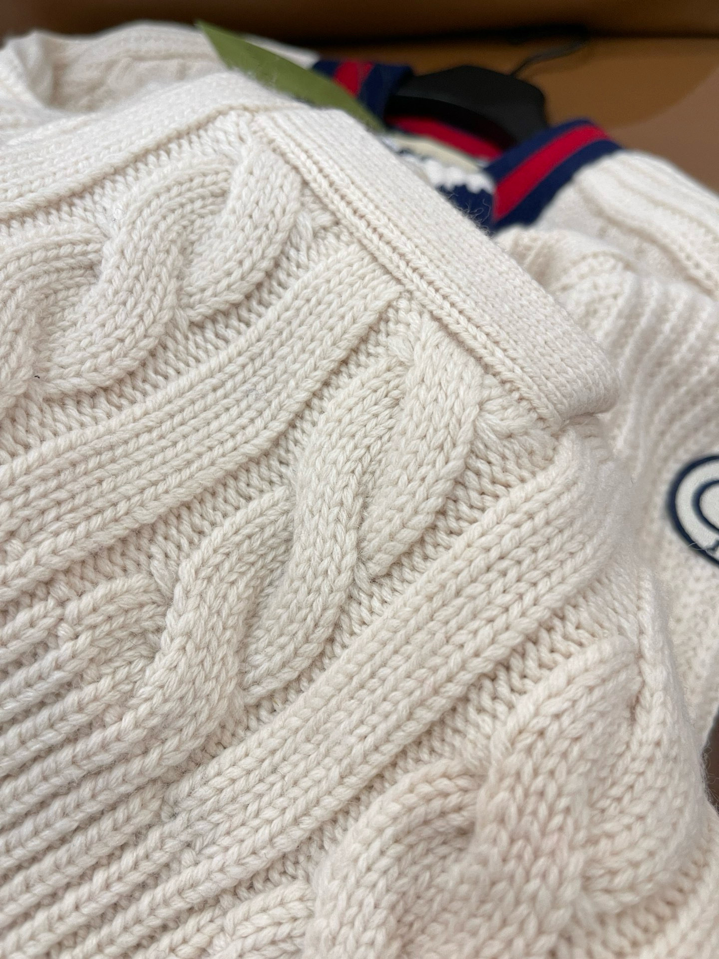 Gucci 구찌 케이블 니트 배색 가디건 33