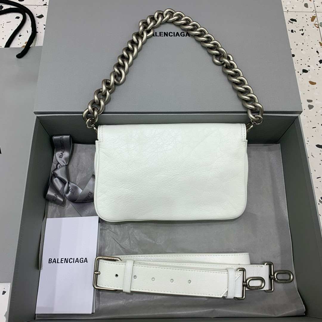 Balenciaga 발렌시아가 BB Soft 화이트 체인 숄더백 3