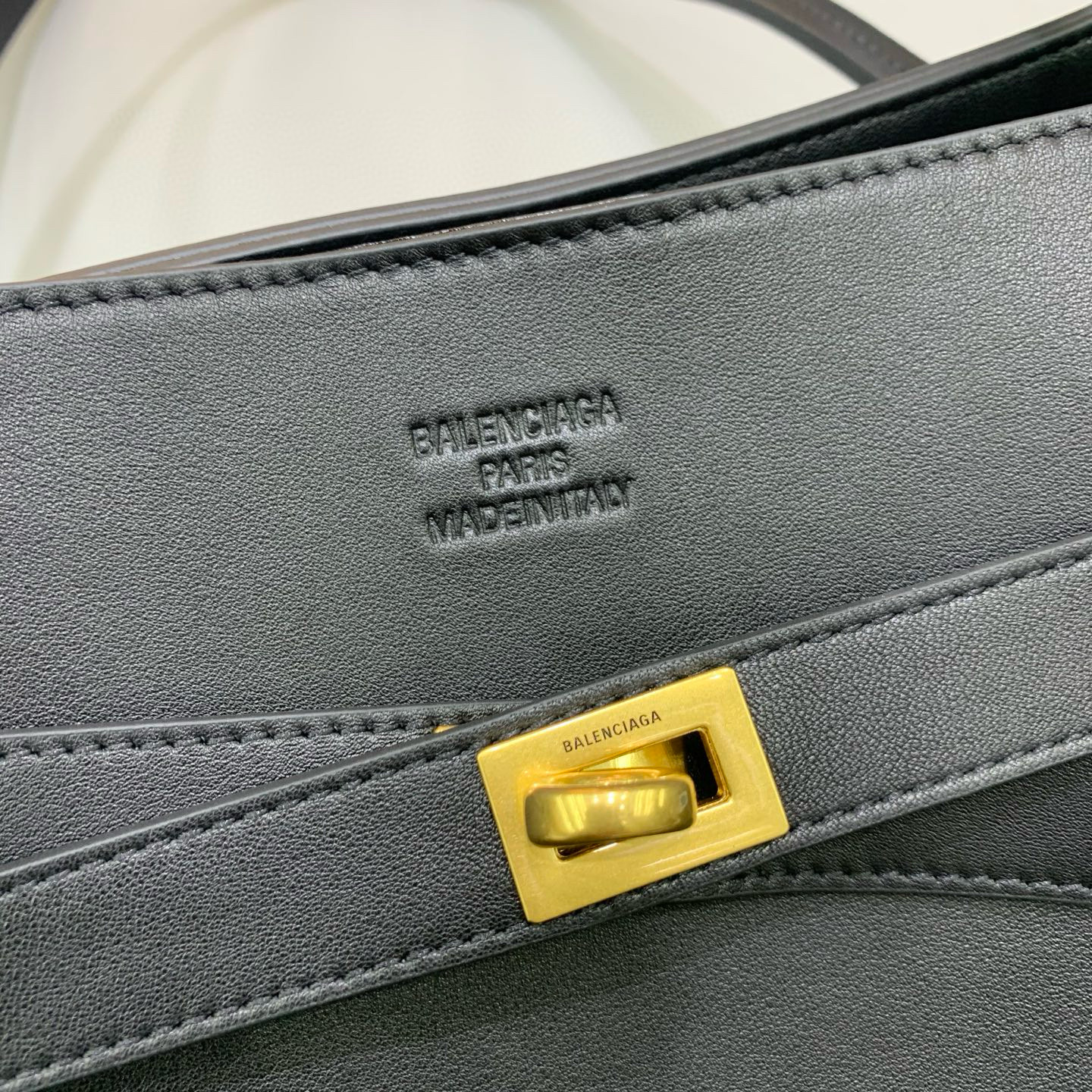 BALENCIAGA 발렌시아가 벨에어 토트백 8