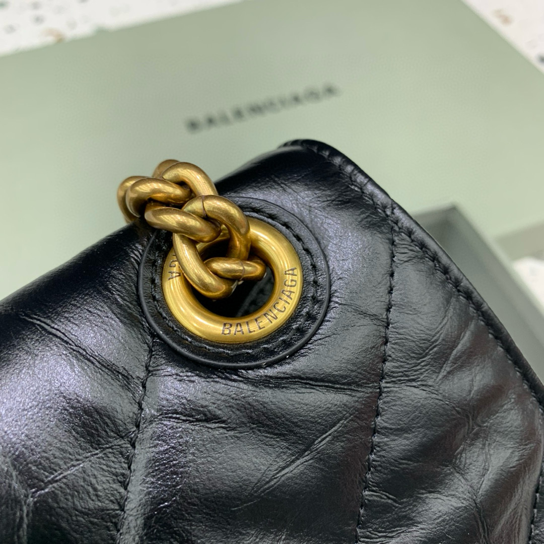 Balenciaga 발렌시아가 크러쉬 오일레더 블랙 골드체인 백 6