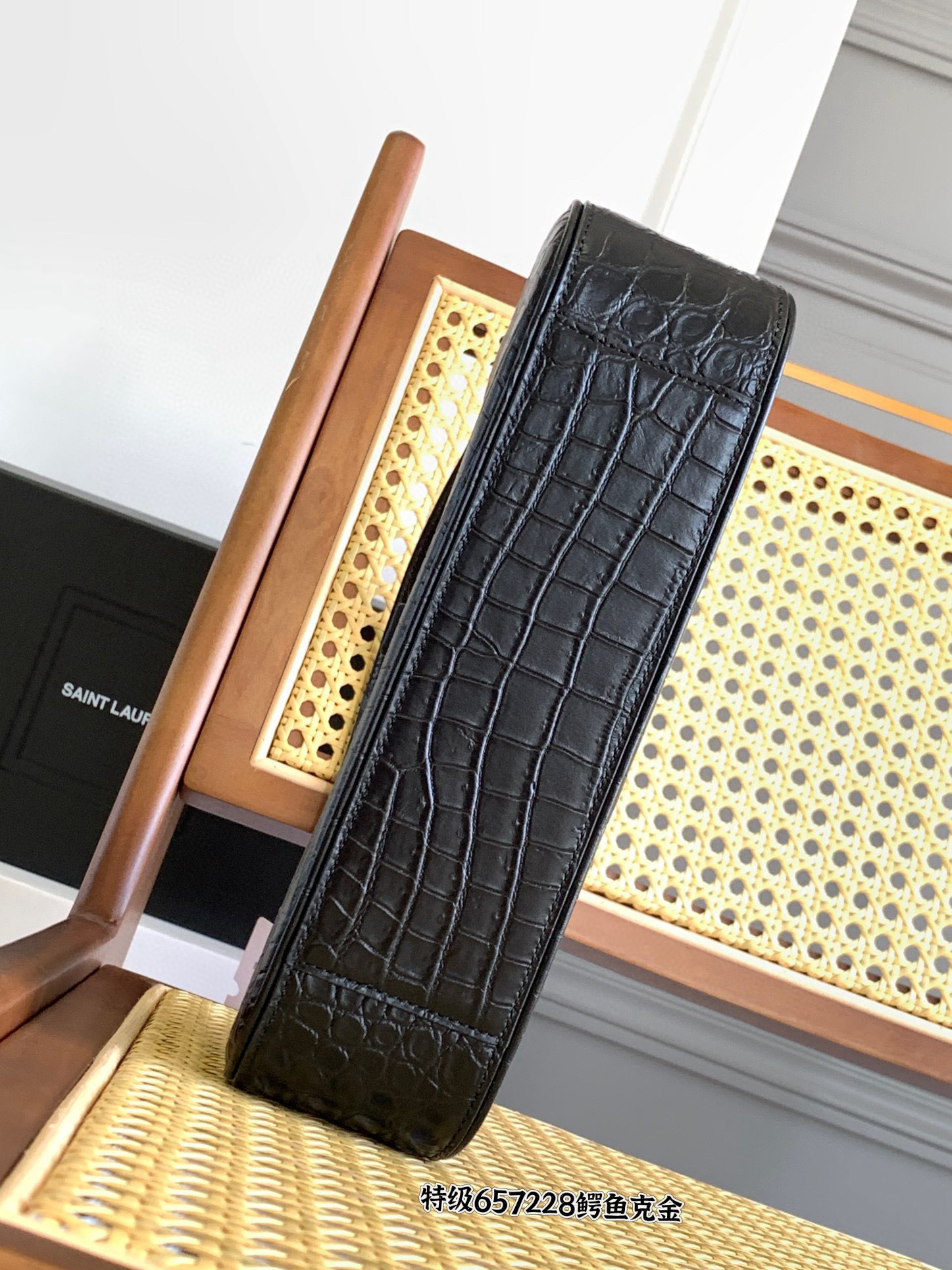 SAINT LAURENT LE 5 À 7 악어엠보 크로커다일 블랙 숄더백 13