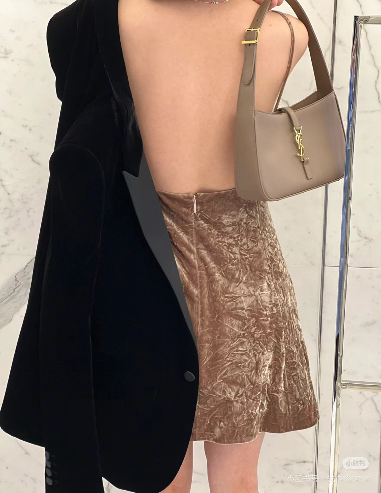 SAINT LAURENT LE 5 À 7 6