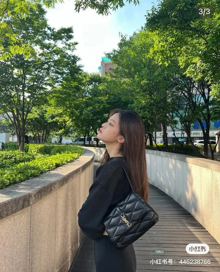 Saint Laurent LE 5 À 7 퀼티드 숄더백 3