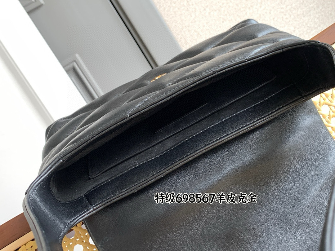 Saint Laurent LE 5 À 7 퀼티드 숄더백 23