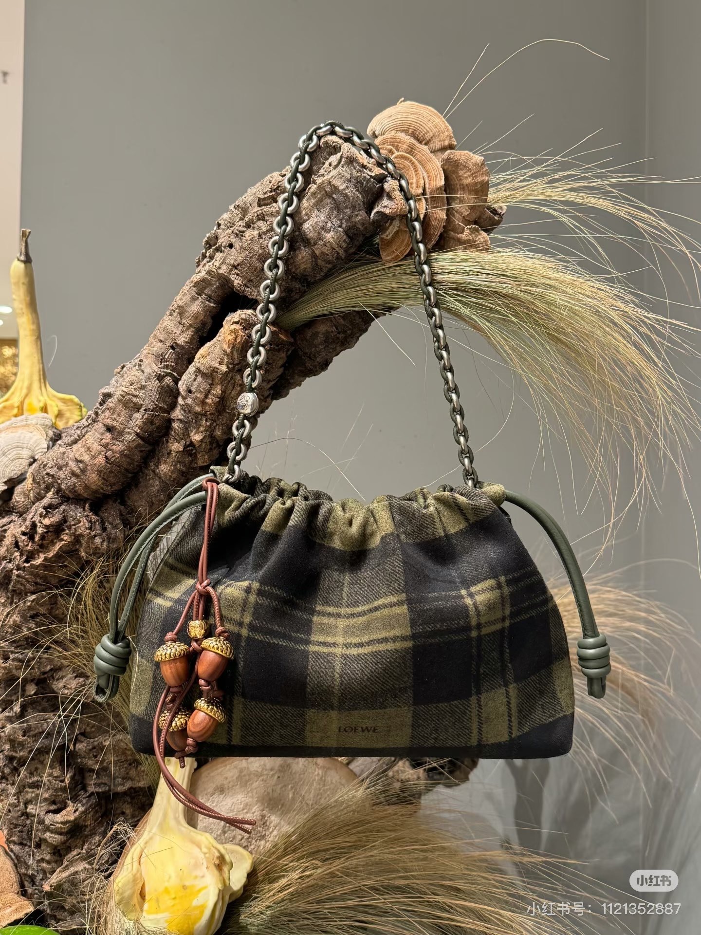 LOEWE 로에베 플라멩코 퍼스 체크 패브릭 체인 백 30cm 5