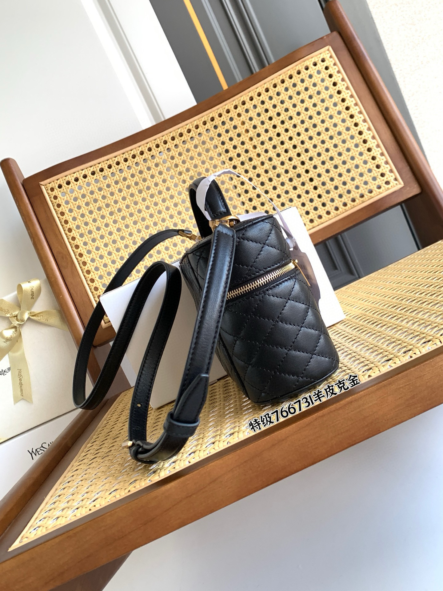 SAINT LAURENT GABY VANITY BAG 미니 양가죽 숄더백 10