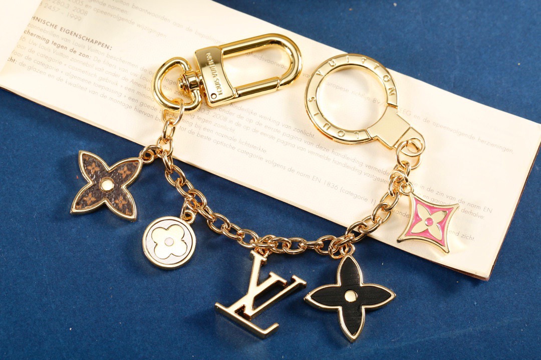 Louis Vuitton 루이비통 모노그램 플라워 골드 체인 키링 1