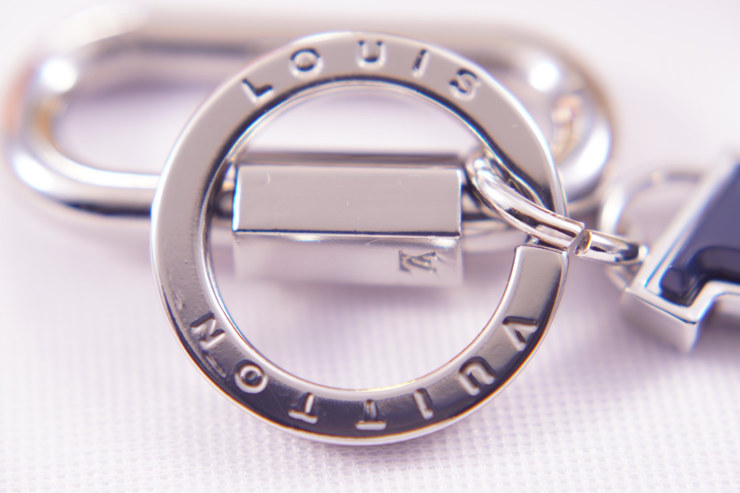 LOUIS VUITTON 루이비통 LV CHROMATIC 키홀더 & 백참 7