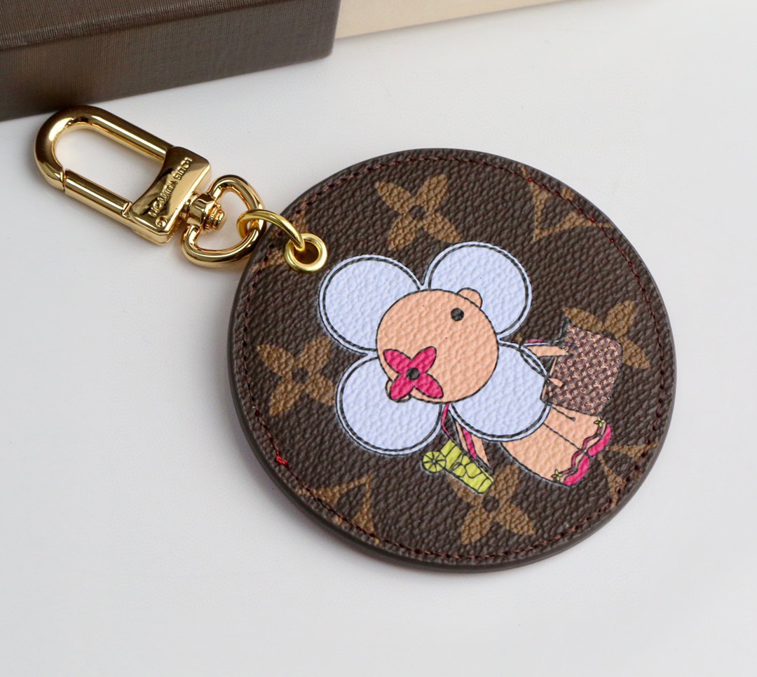 Louis Vuitton 루이비통 플라워 캐릭터 모노그램 라운드 키링 5
