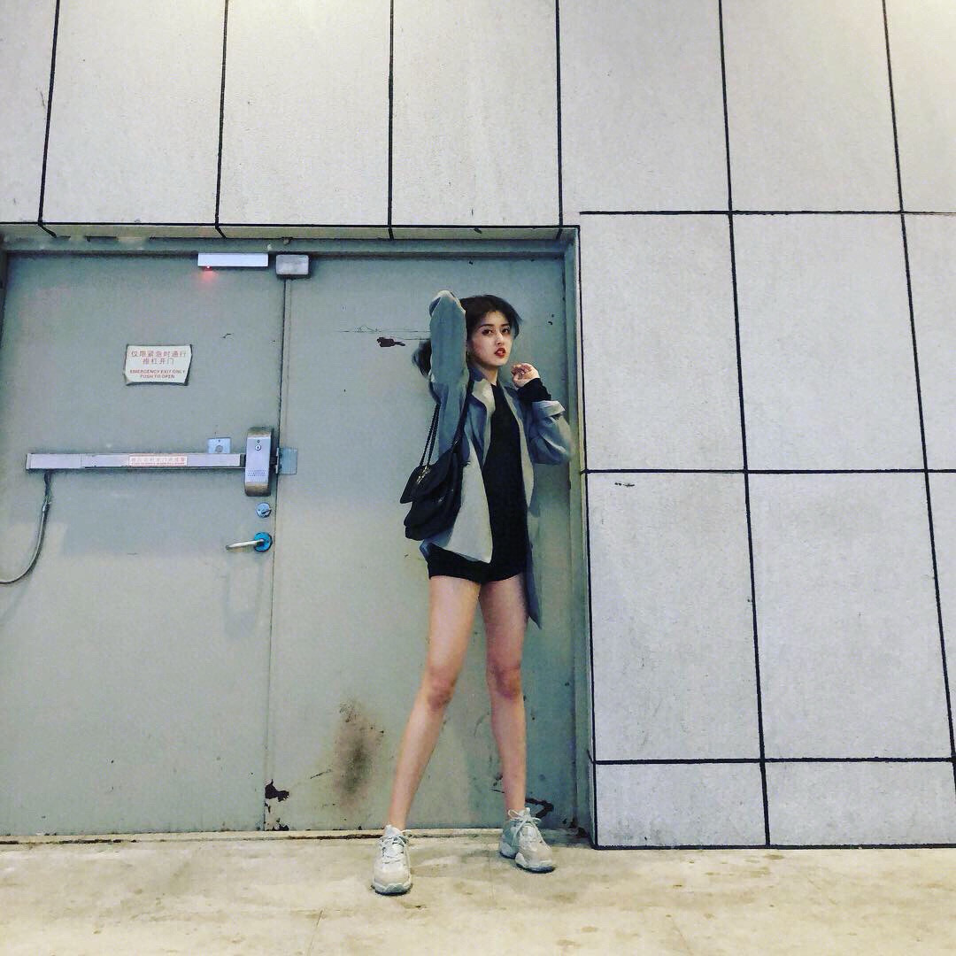 Saint Laurent Niki 중사이즈 빈티지 레더 숄더백 3