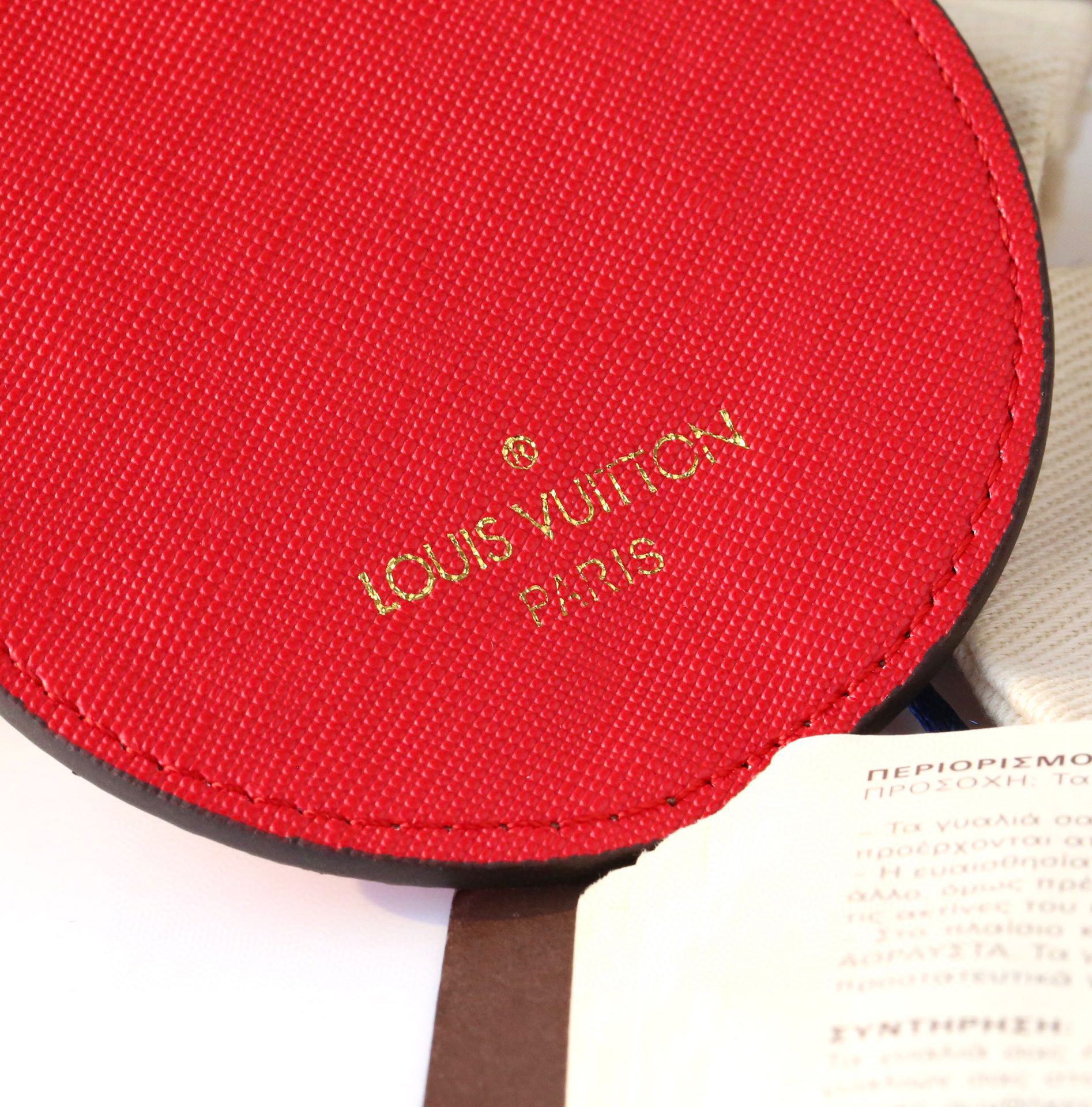 Louis Vuitton 루이비통 파리 일러스트 모노그램 라운드 키홀더 참 7