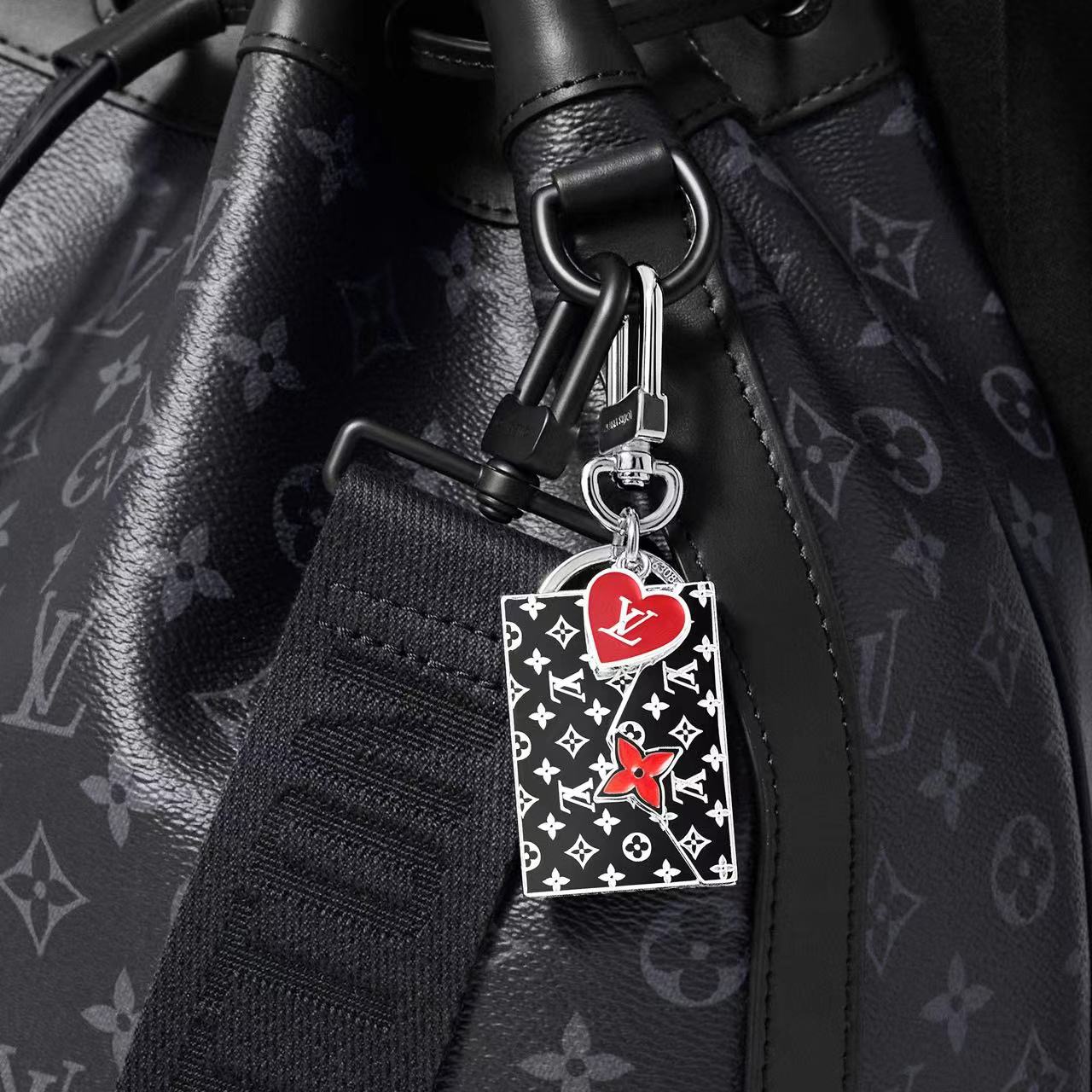 Louis Vuitton 루이비통 LV Envelope 하트 참 키홀더 & 백참 9