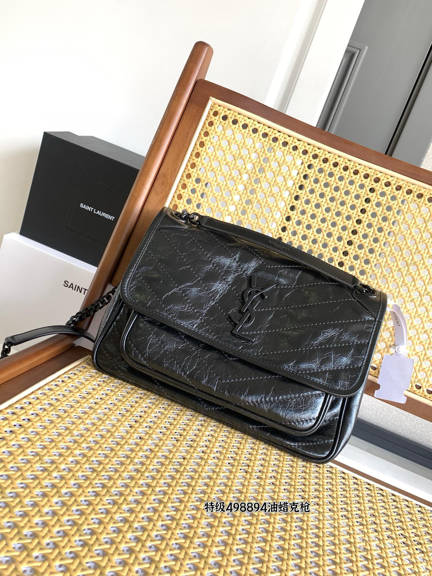 Saint Laurent NIKI 중형 빈티지 레더 숄더백 17