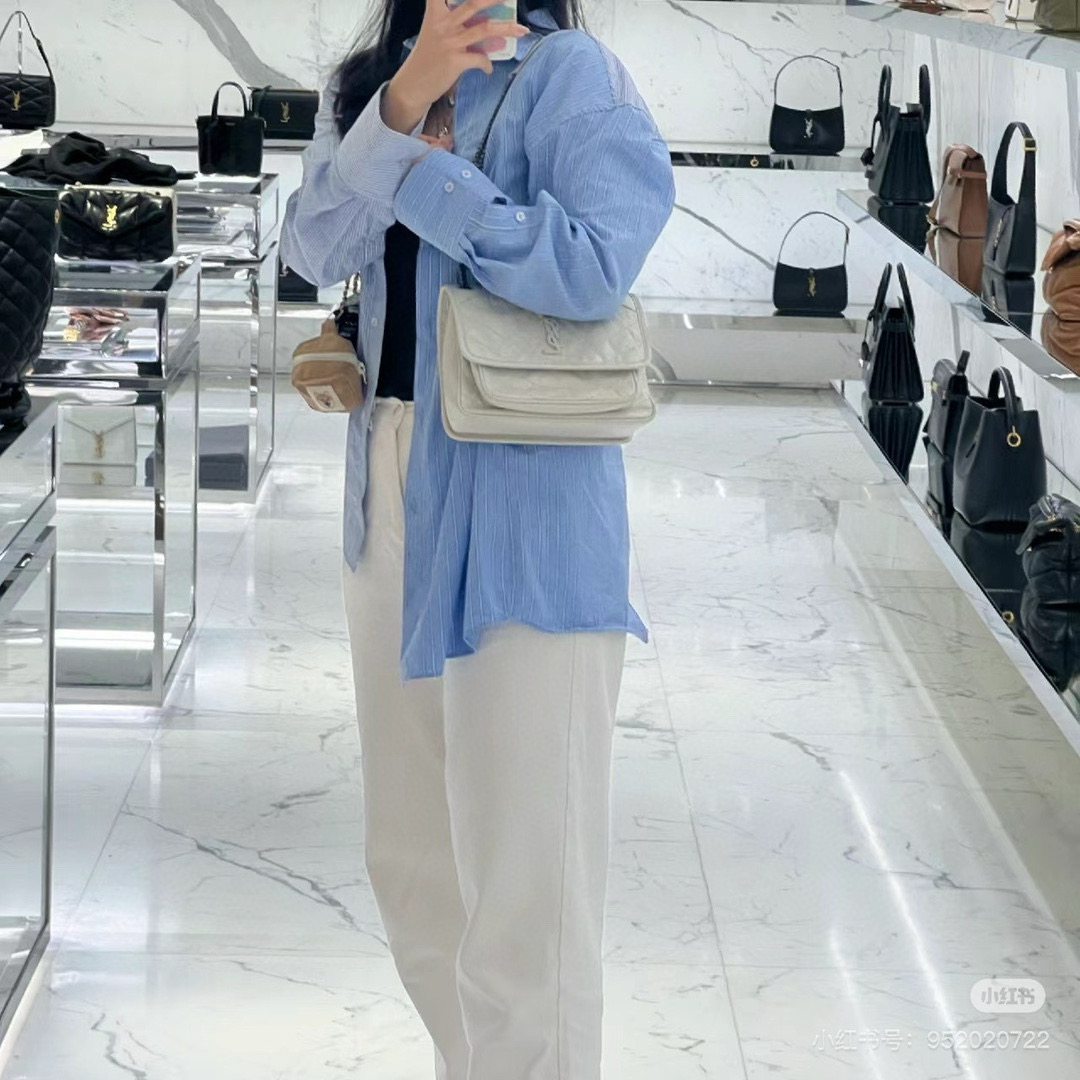 Saint Laurent NIKI 중형 빈티지 레더 숄더백 8