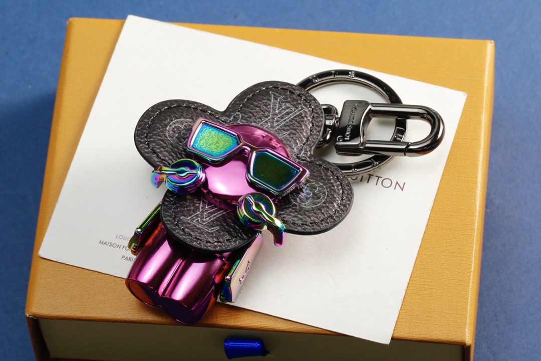 Louis Vuitton 루이비통 플라워 선글라스 참 키링 4