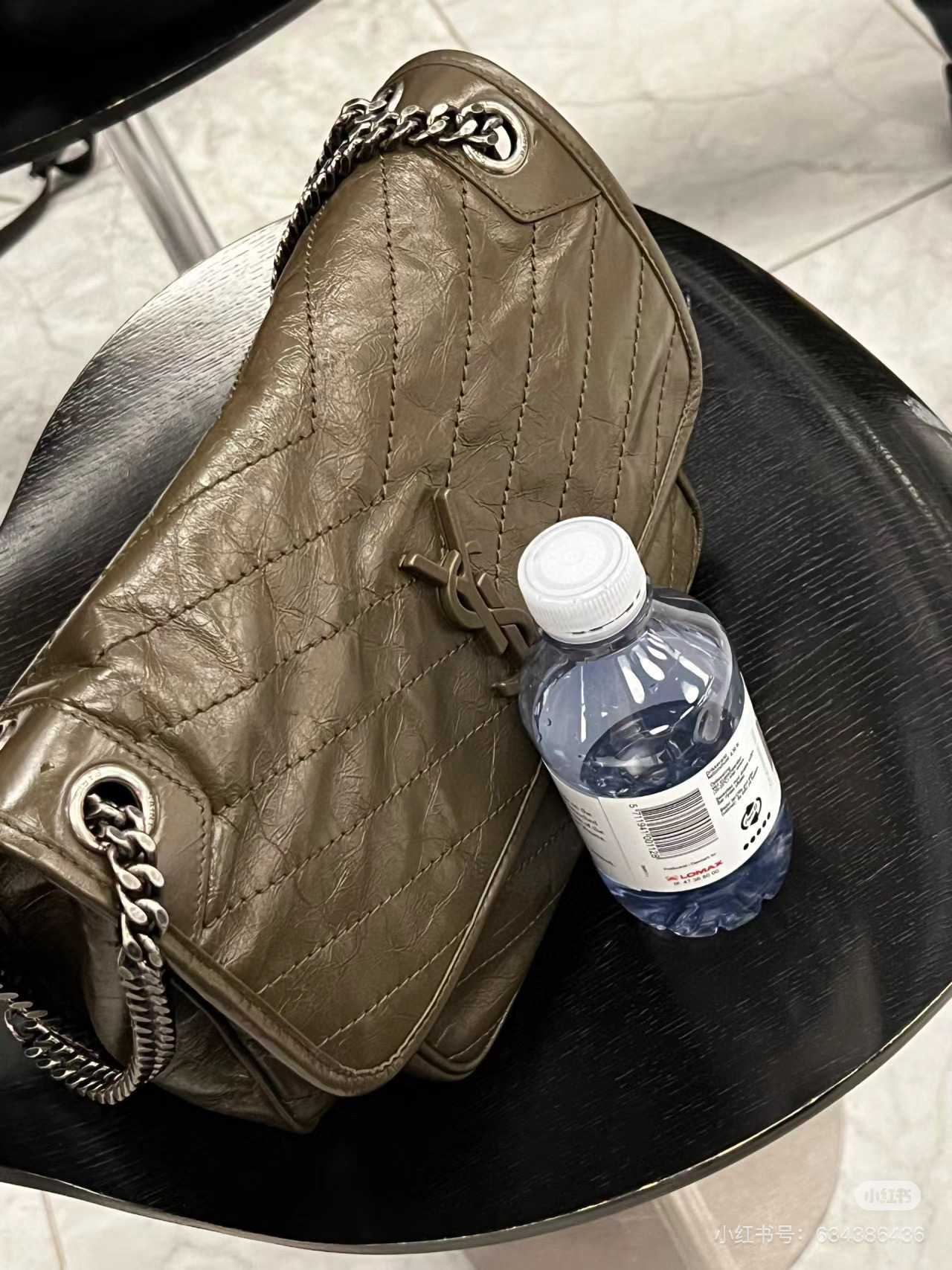 Saint Laurent NIKI 중형 빈티지 레더 숄더백 7