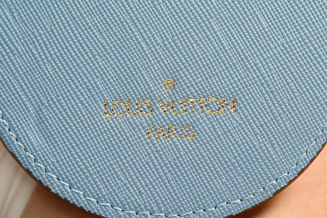 Louis Vuitton 루이비통 태양꽃 개구리 일러스트 라운드 가죽 키링 6