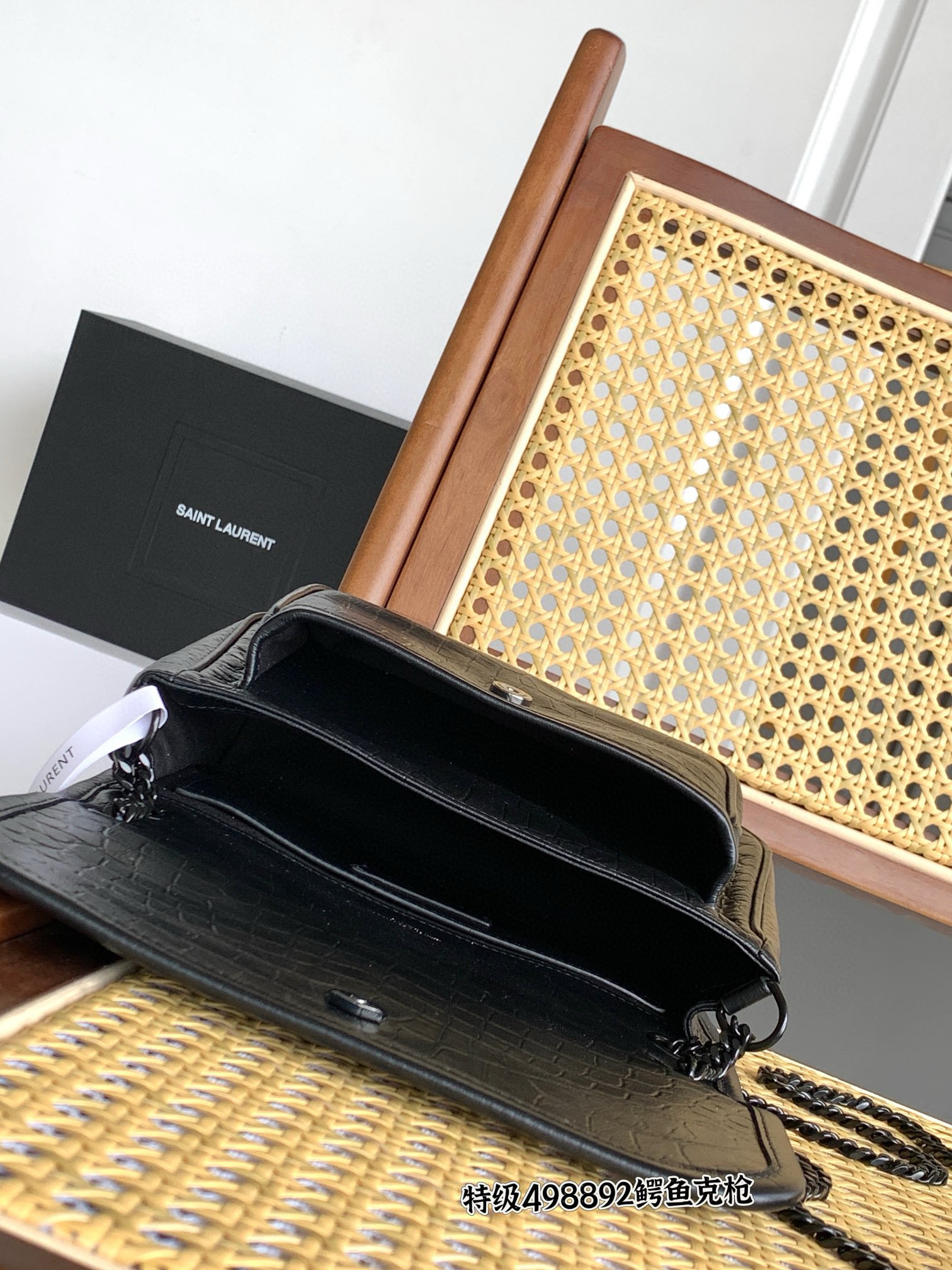 Saint Laurent Niki Baby 니키 베이비 악어엠보 가죽 체인백 16