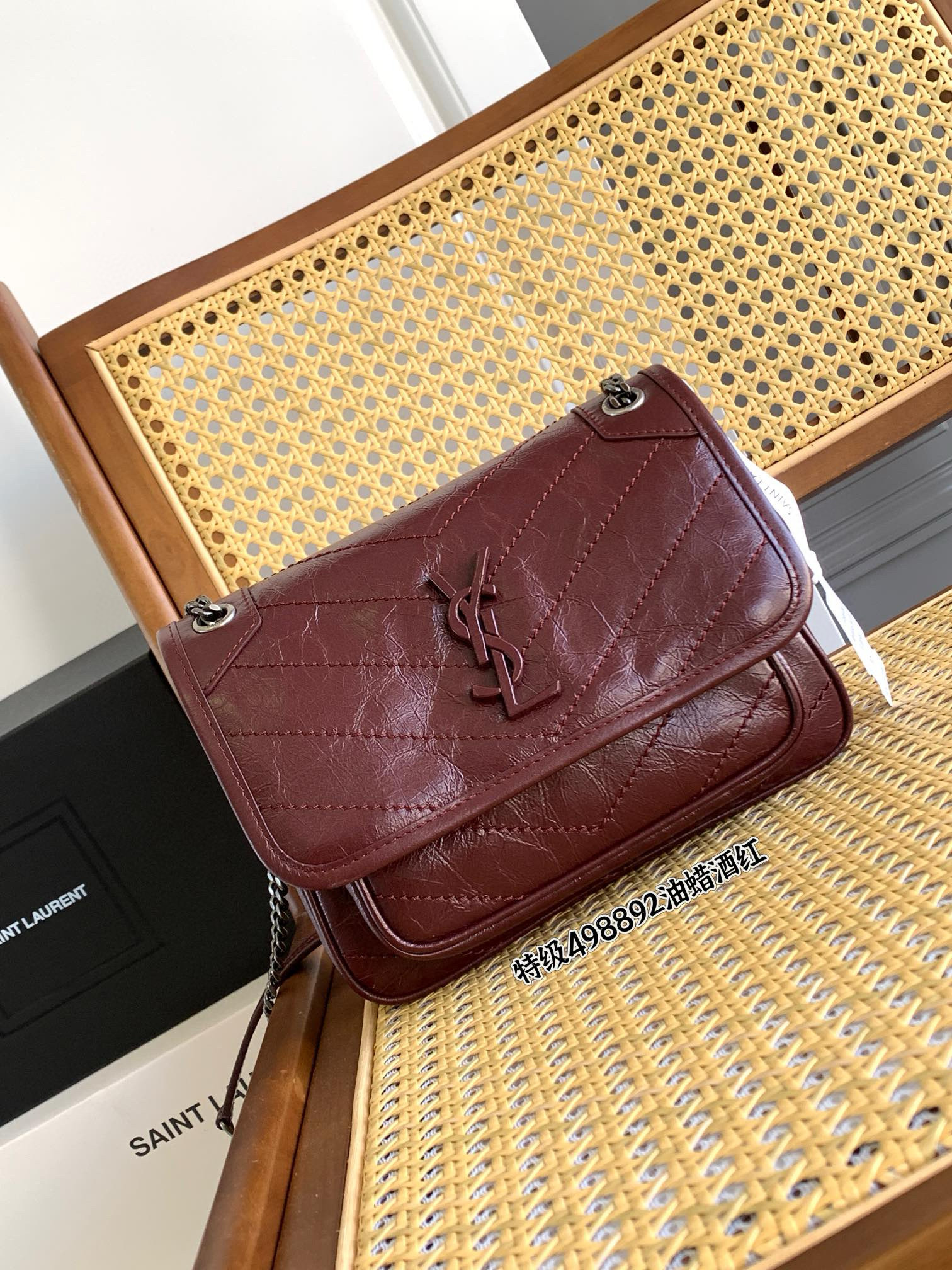 Saint Laurent Niki Baby 니키 베이비 니키 베이비 악어엠보 소가죽 체인백 와인레드 2