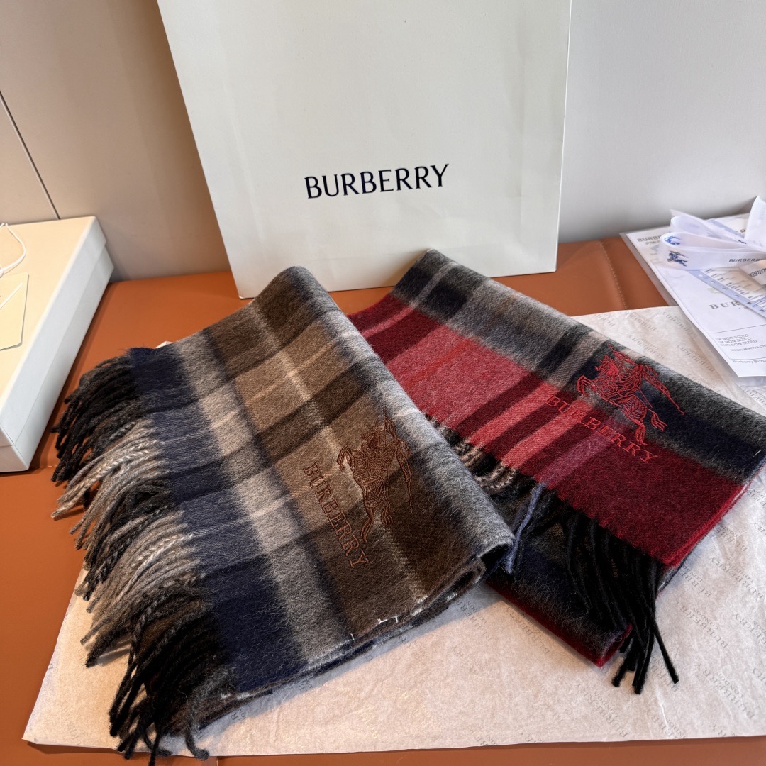 Burberry 버버리 체크 울 머플러 1