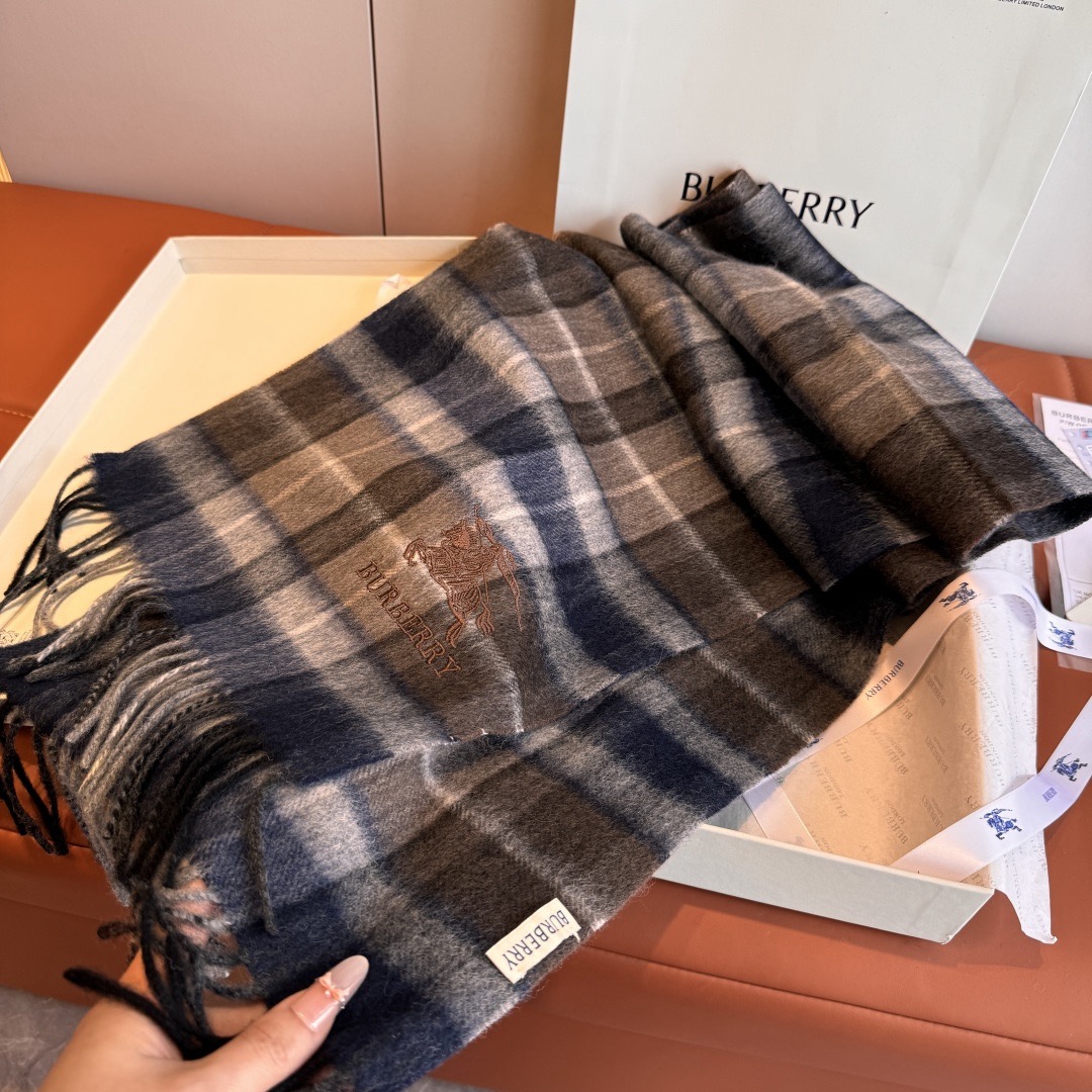 Burberry 버버리 체크 울 머플러 7