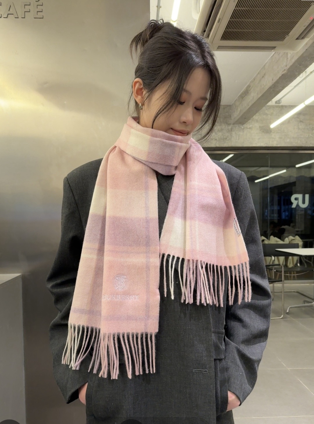 Burberry 버버리 핑크 체크 울 머플러 2