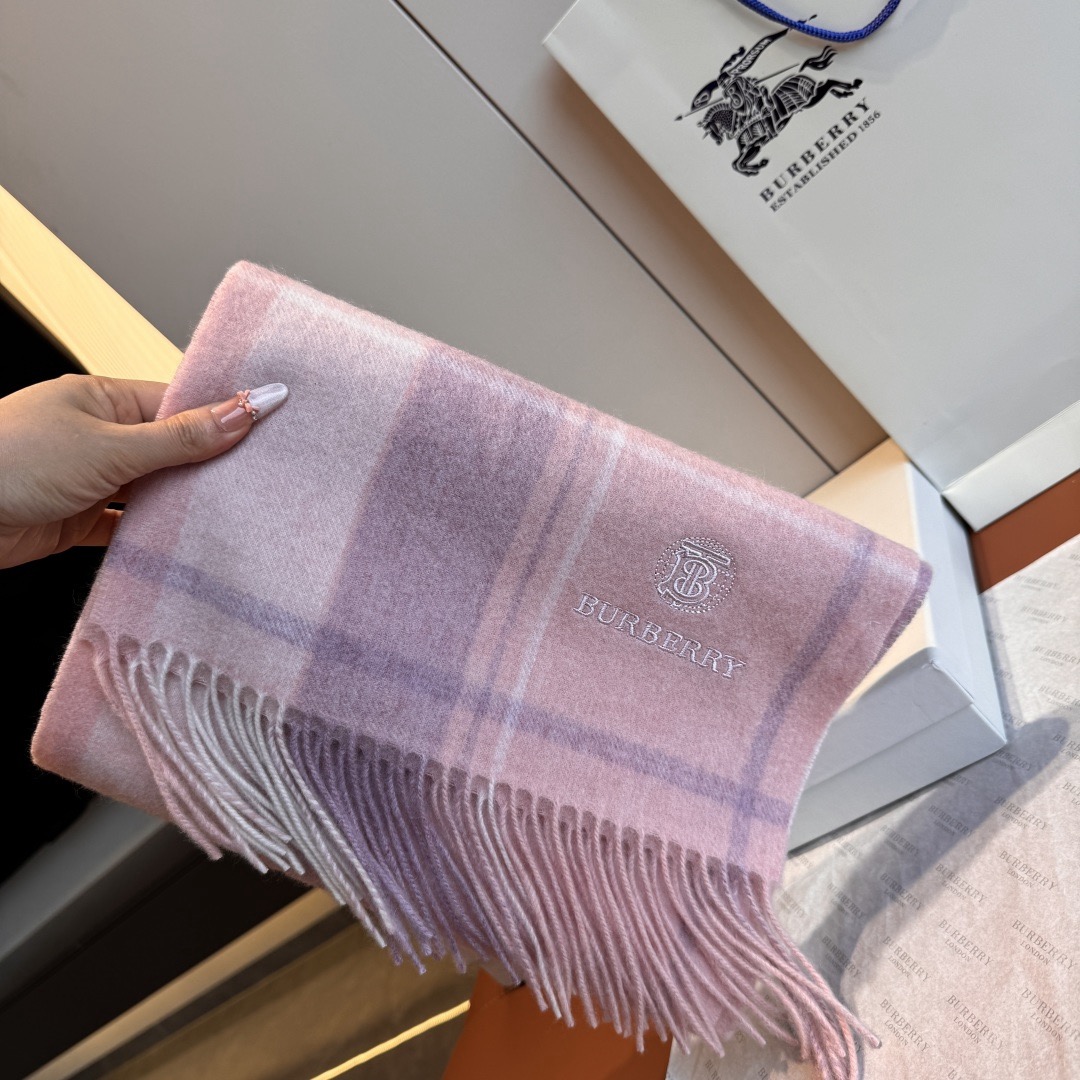 Burberry 버버리 핑크 체크 울 머플러 3