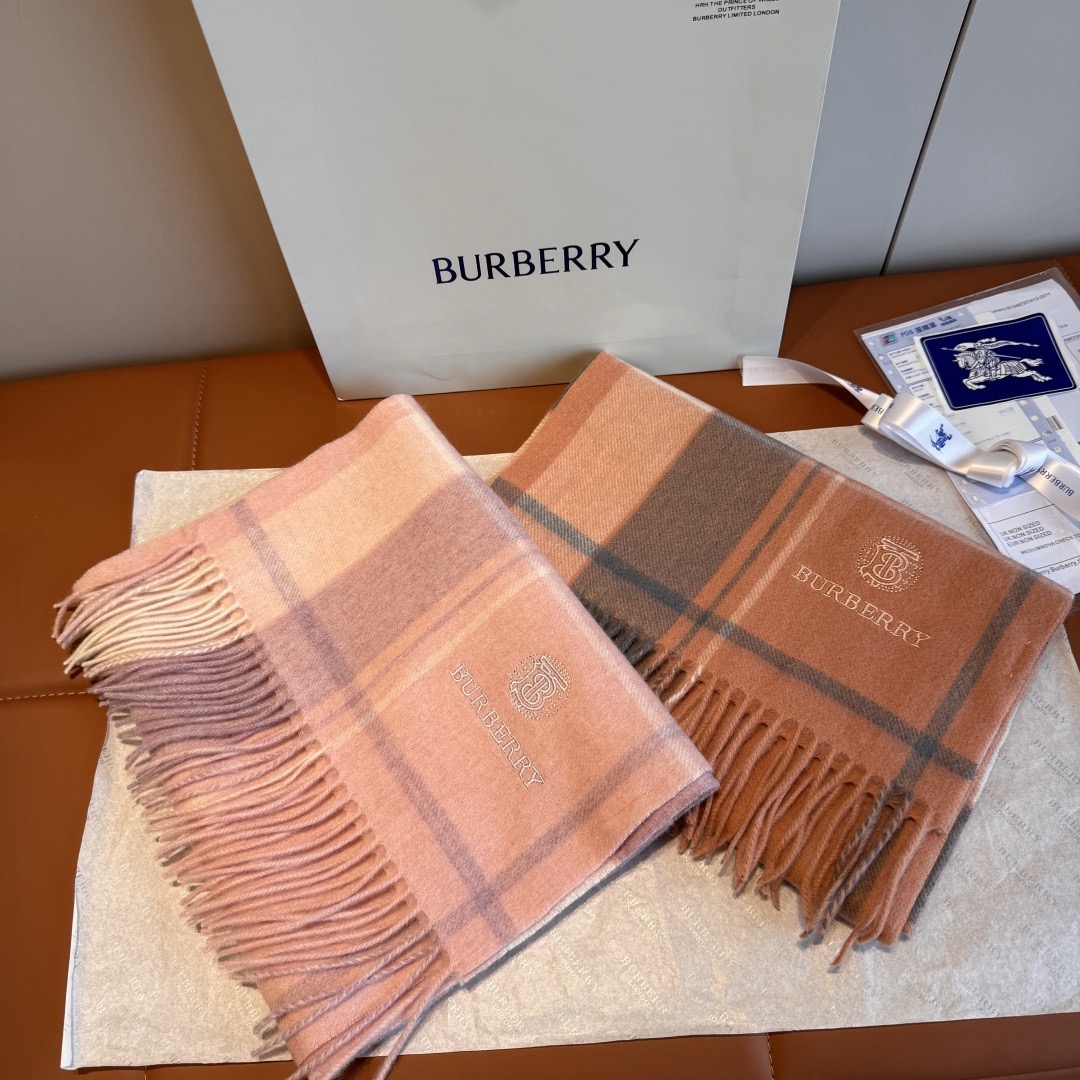 Burberry 버버리 핑크 체크 울 머플러 4