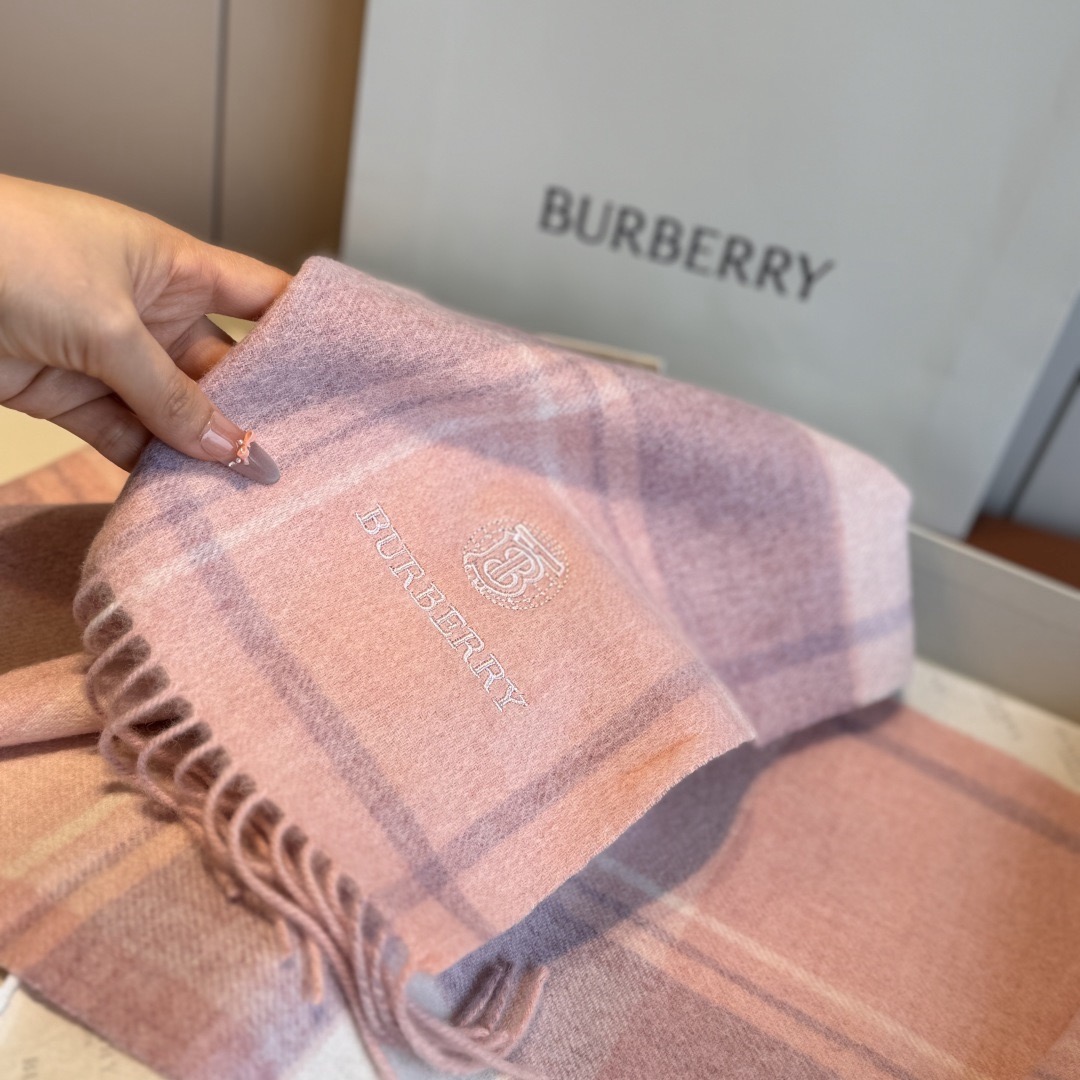 Burberry 버버리 핑크 체크 울 머플러 10