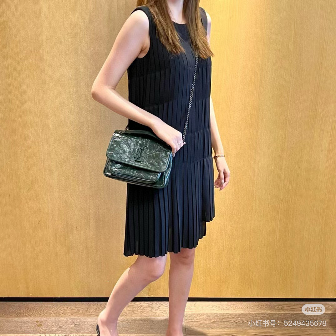 Saint Laurent Niki Baby 니키 베이비 먹색 그린 엠보 가죽 체인백 7