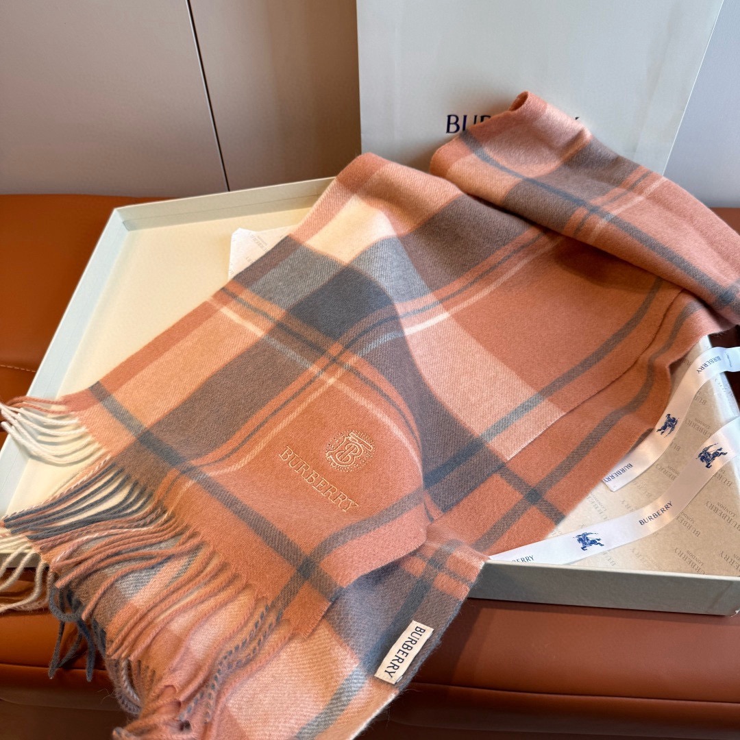 Burberry 버버리 핑크 체크 울 머플러 5