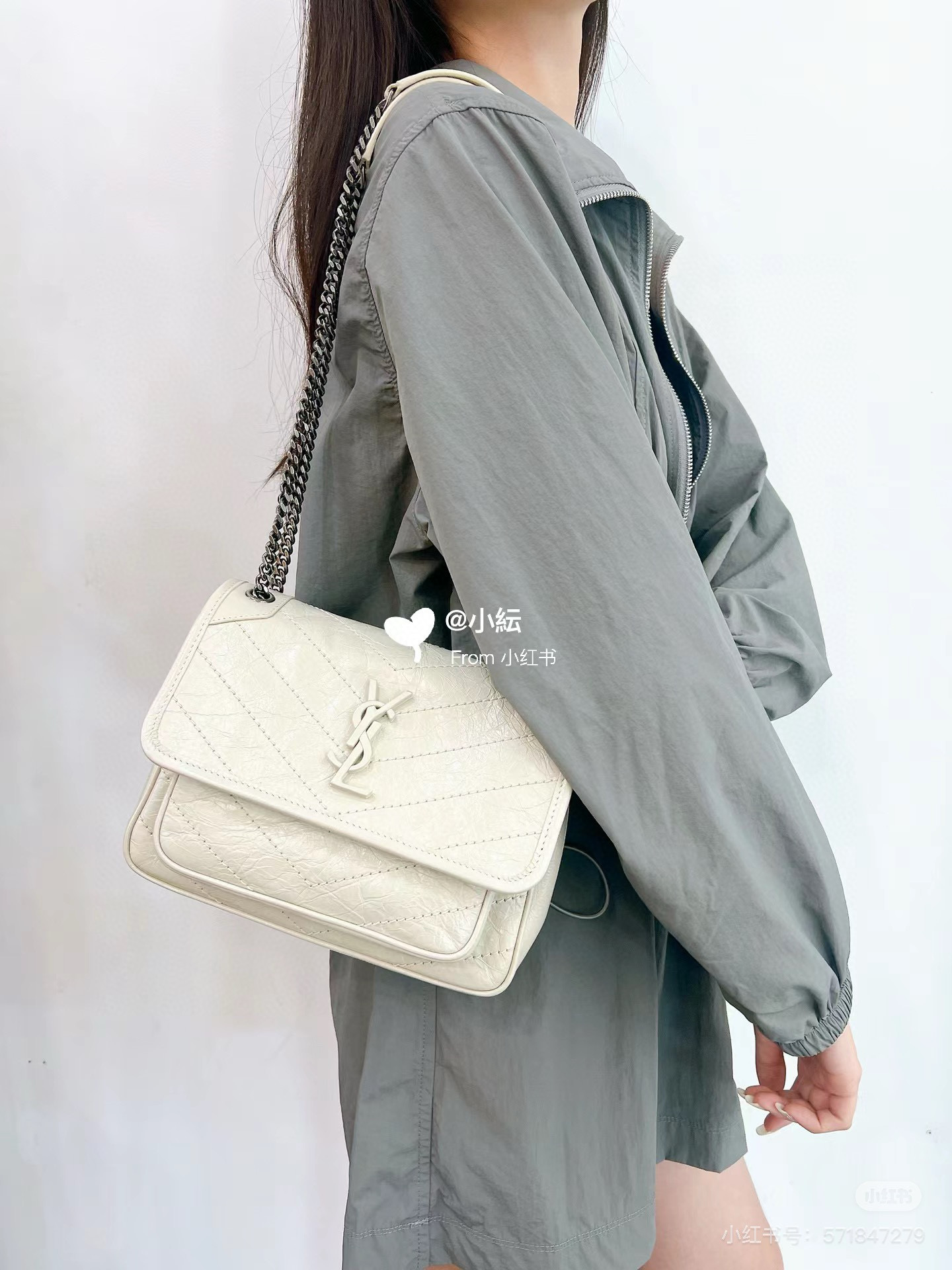 Saint Laurent Niki Baby 니키 베이비 엠보 가죽 체인백 3