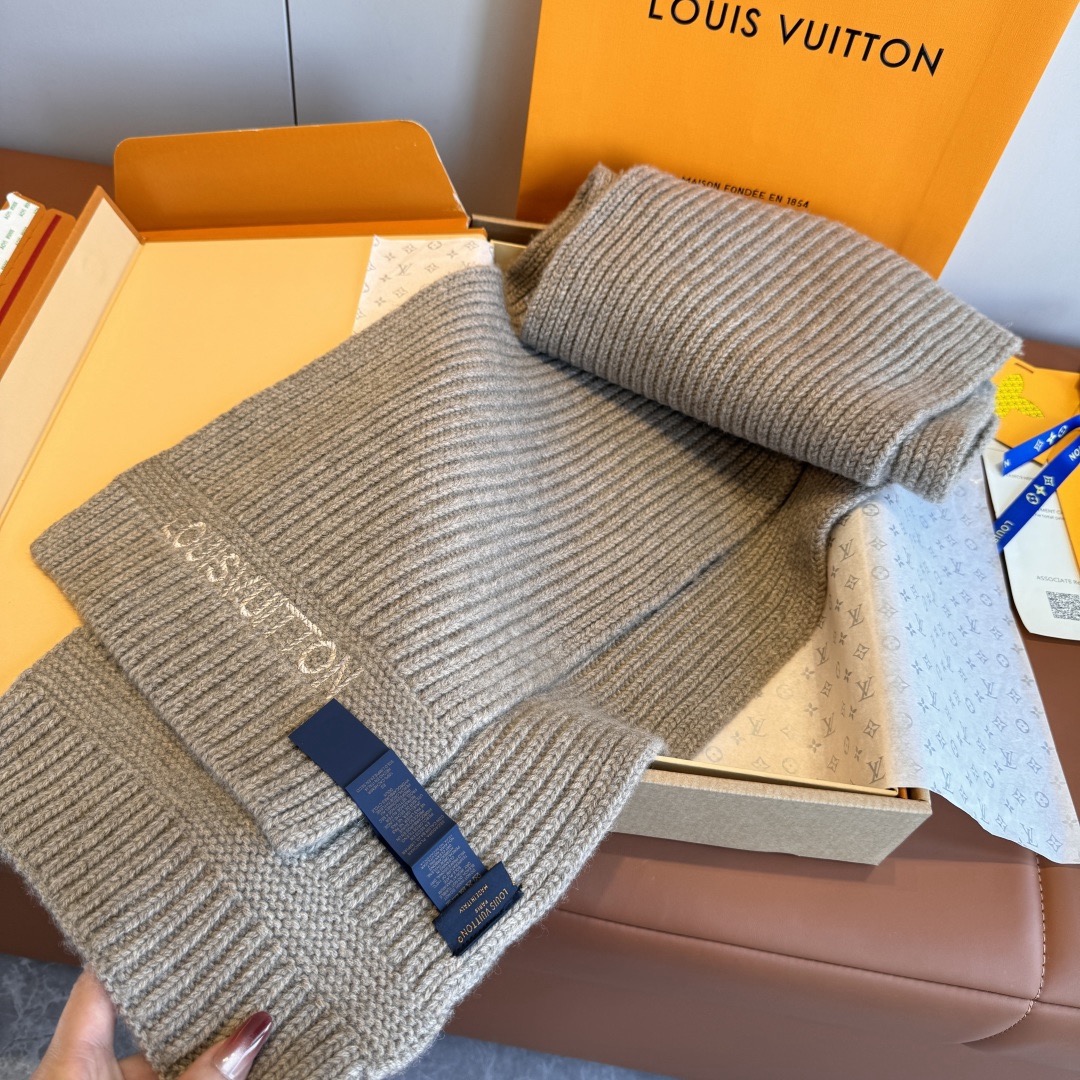 Louis Vuitton 루이비통 로고 울 니트 머플러 7