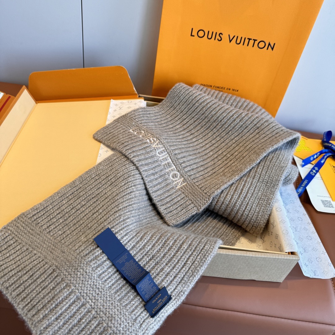 Louis Vuitton 루이비통 로고 울 니트 머플러 8