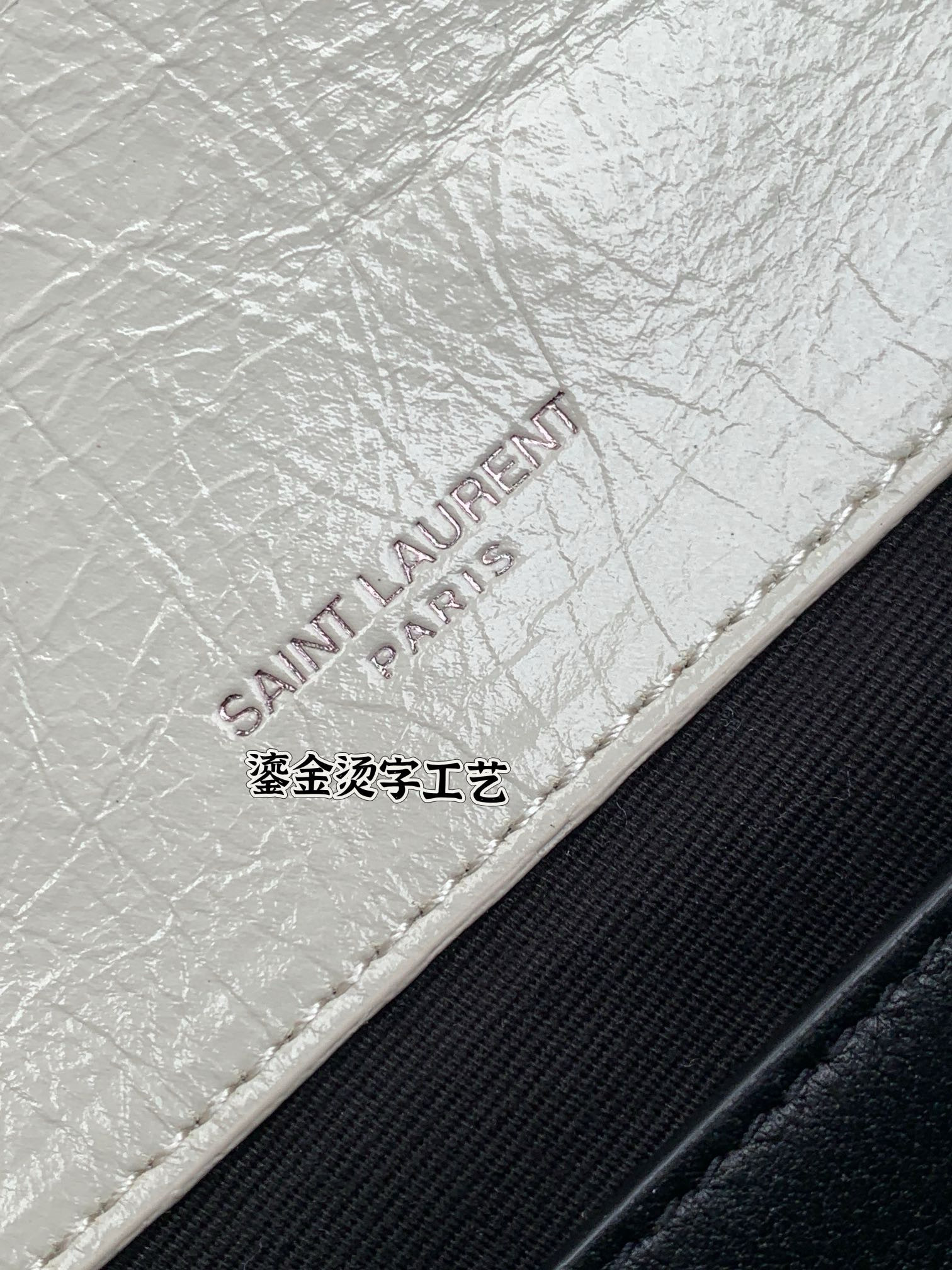 Saint Laurent Niki Baby 니키 베이비 엠보 가죽 체인백 19