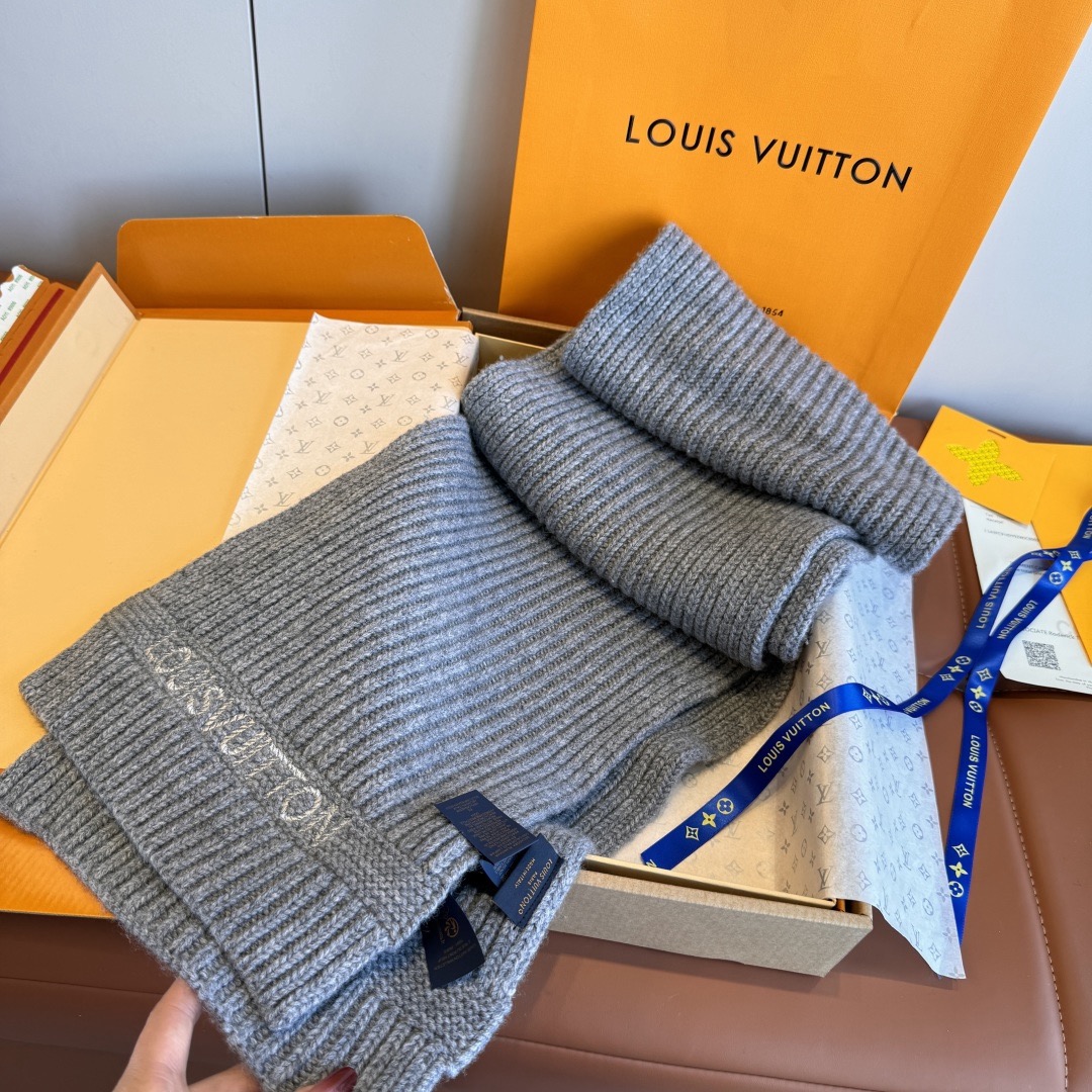 Louis Vuitton 루이비통 로고 울 니트 머플러 8