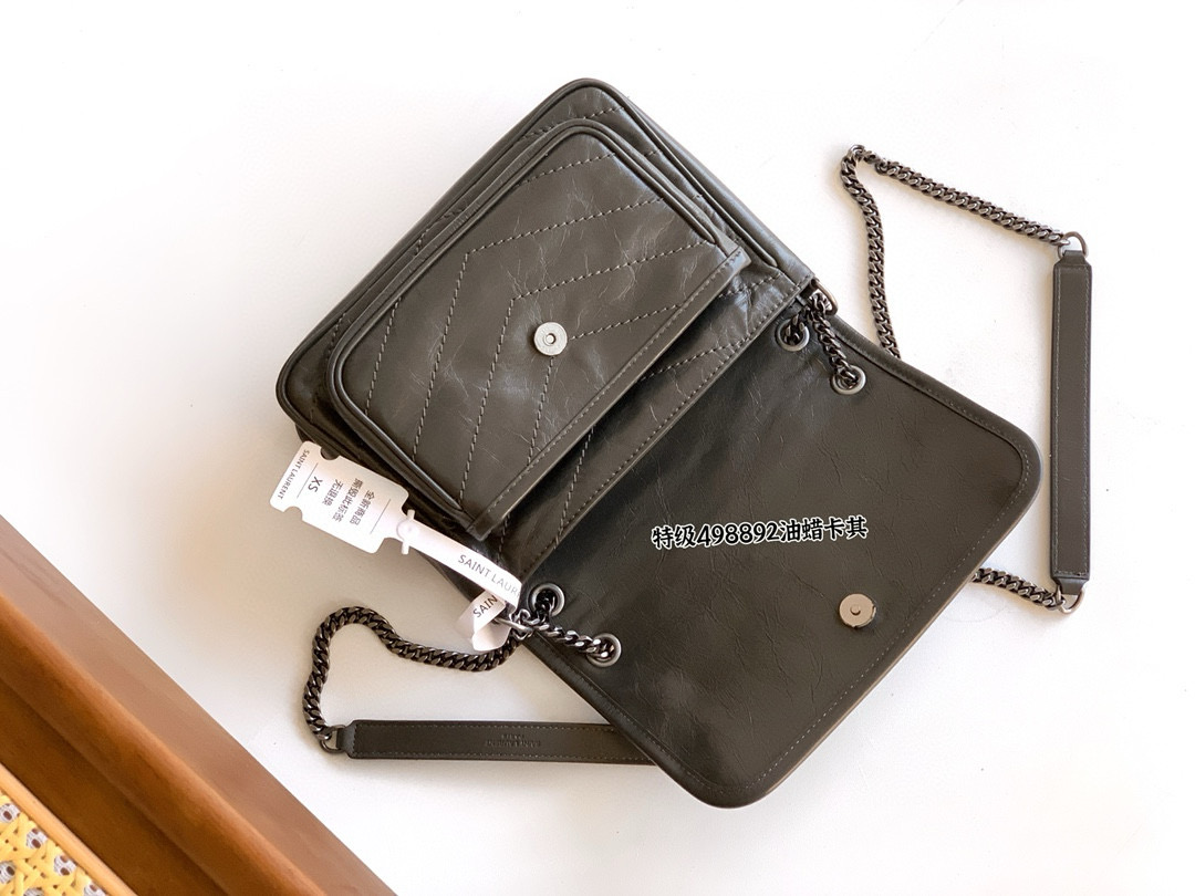 Saint Laurent Niki Baby 니키 베이비 앙고라 엠보 소가죽 체인 숄더백 15