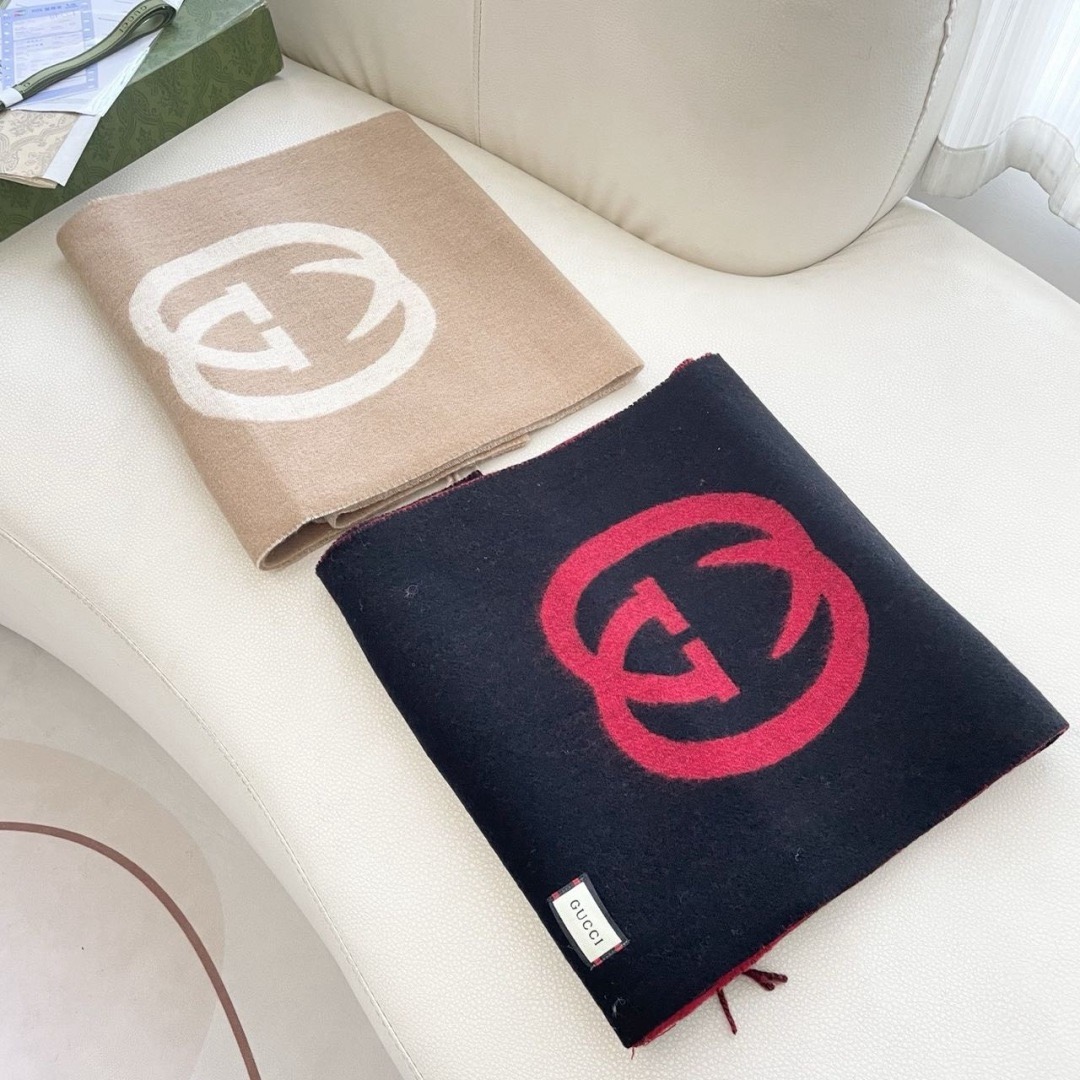 Gucci 구찌 로고 울 머플러 2