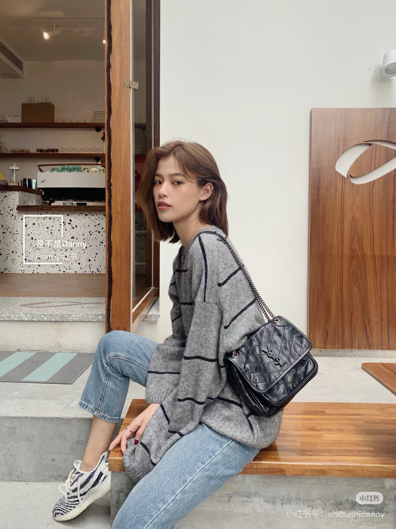 SAINT LAURENT NIKI BABY 블랙 악어엠보 소가죽 체인백 7