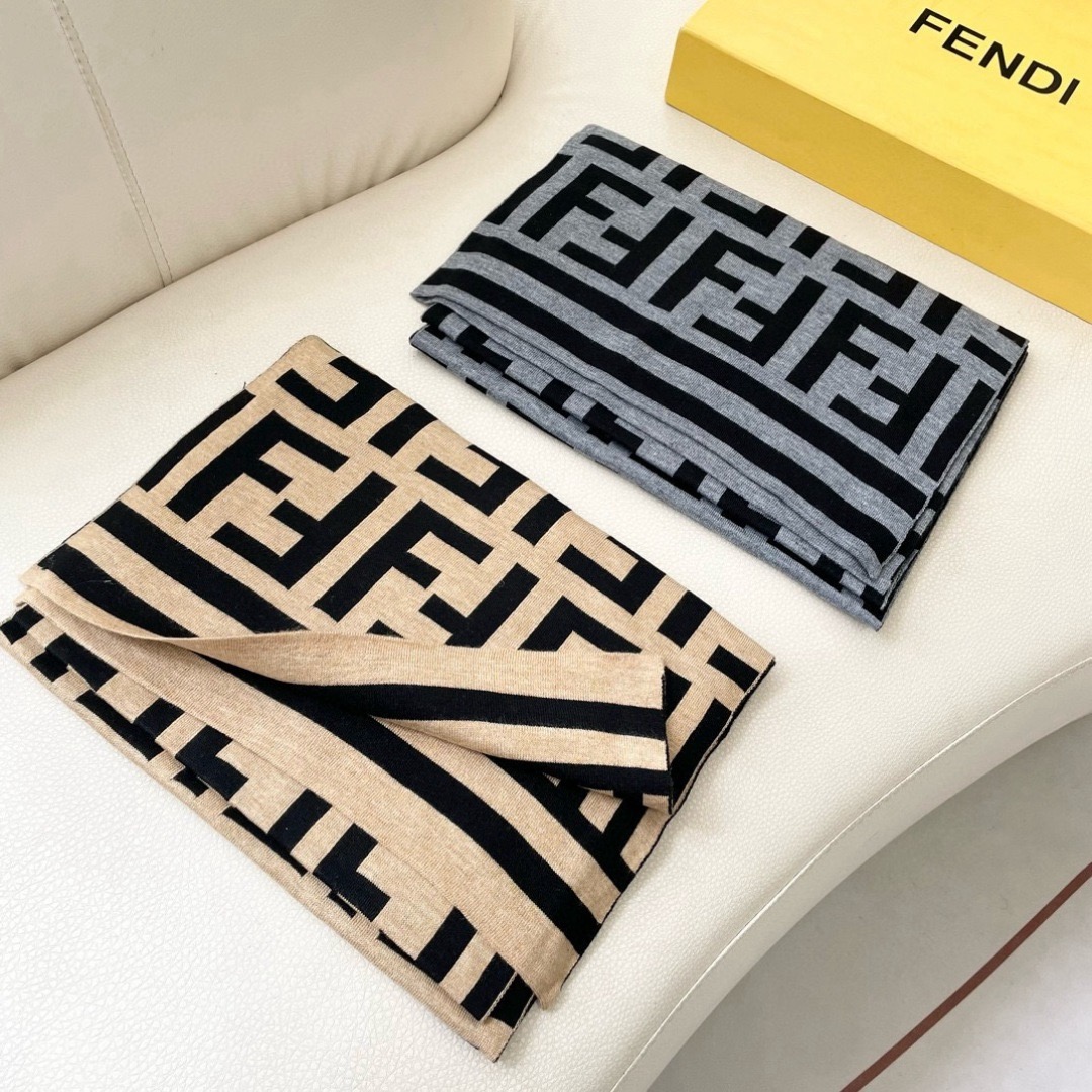 FENDI 펜디 FF 로고 니트 머플러 3