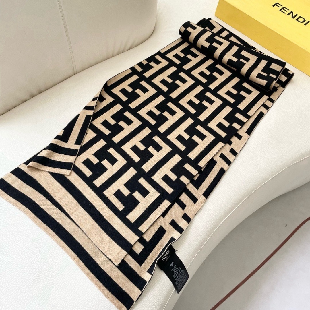 FENDI 펜디 FF 로고 니트 머플러 7