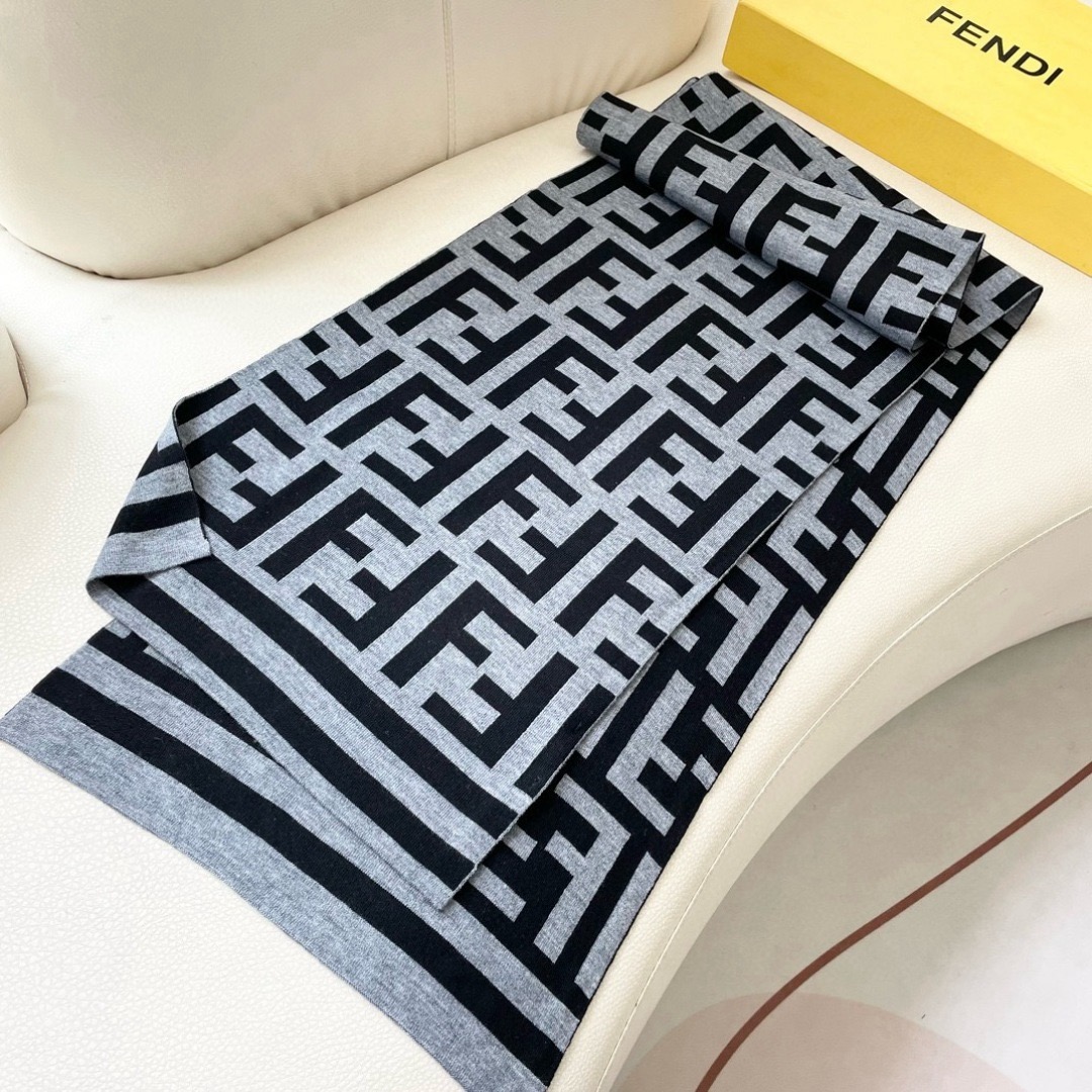 FENDI 펜디 FF 로고 니트 머플러 5