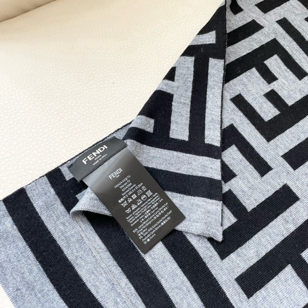 FENDI 펜디 FF 로고 니트 머플러 8