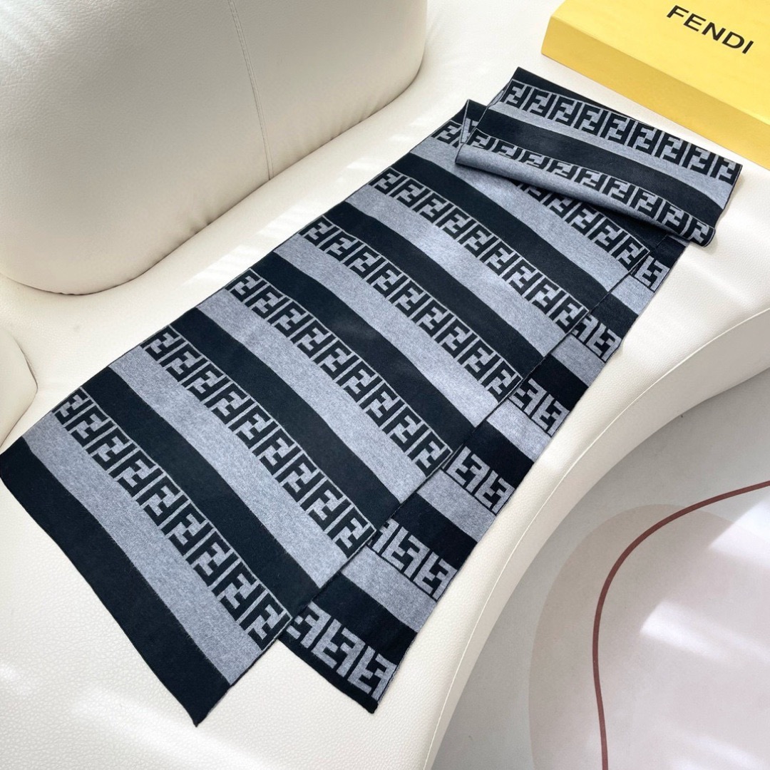 Fendi 펜디 FF 로고 스트라이프 머플러 5