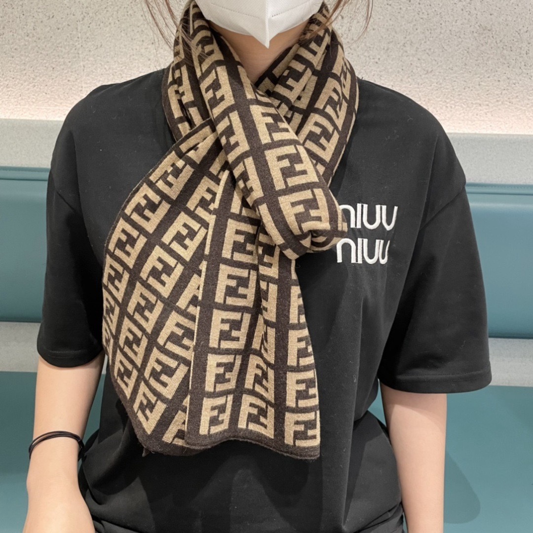 Fendi 펜디 FF 로고 니트 머플러 3