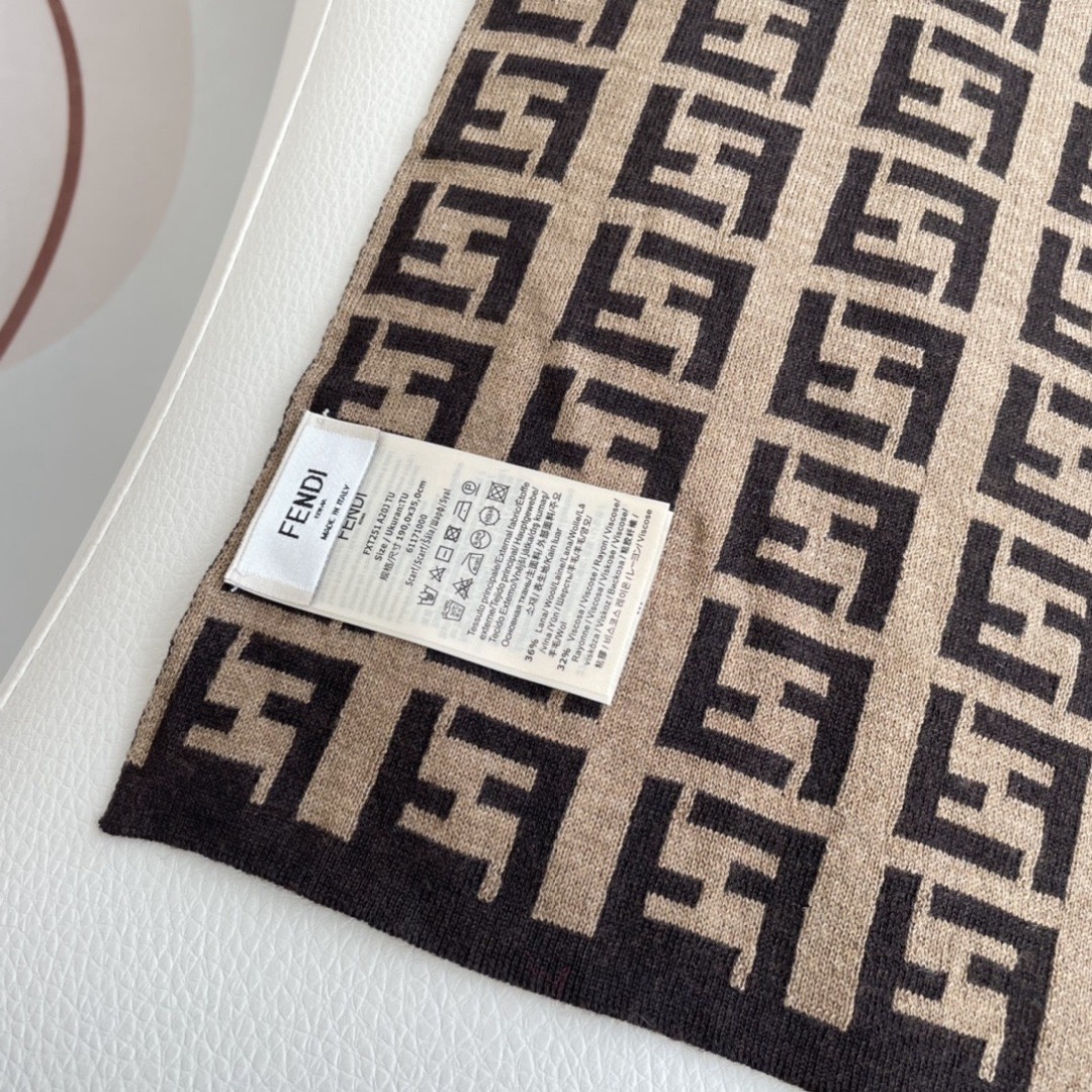 Fendi 펜디 FF 로고 니트 머플러 9
