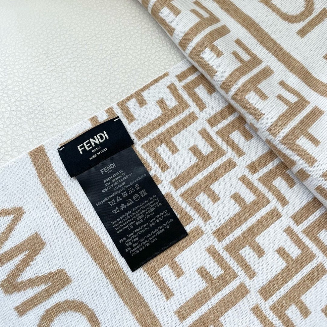 Fendi 펜디 로마 FF 로고 울 머플러 9