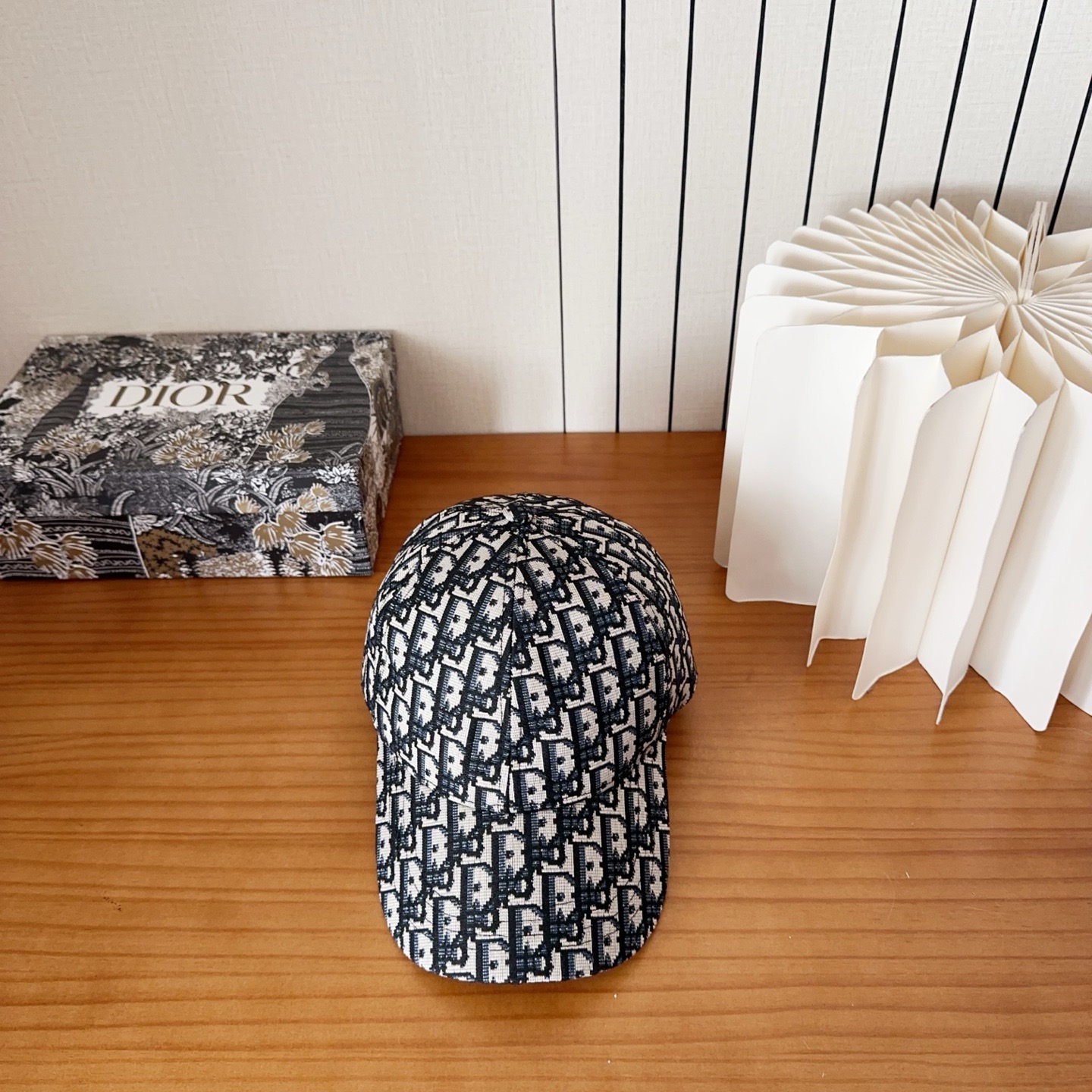 DIOR 디올 오블리크 자수 로고 볼캡 1