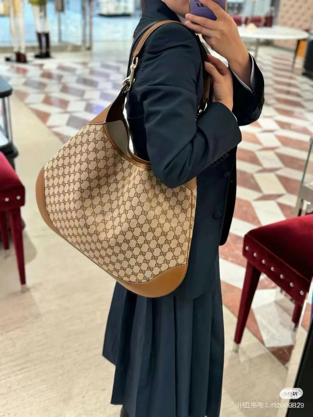 Gucci 구찌 Body 더블 락 라지 숄더백 6